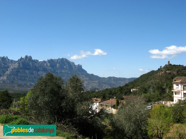 Vacarisses - La Torrota i Montserrat al fons