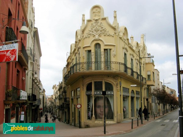 Terrassa - Cal Sastre d'Olesa (Foto: Albert Esteves, 2010) Terrassa - Cal Sastre d'Olesa