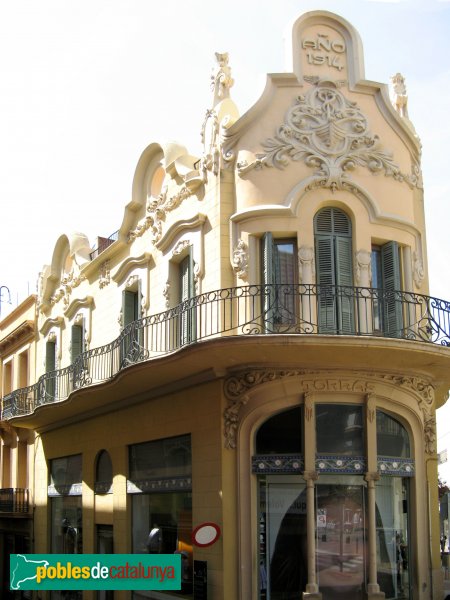 Terrassa - Cal Sastre d'Olesa (Foto: Albert Esteves, 2010) Terrassa - Cal Sastre d'Olesa