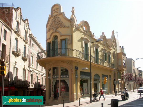 Terrassa - Cal Sastre d'Olesa (Foto: Valentí Pons, 2005) Terrassa - Cal Sastre d'Olesa