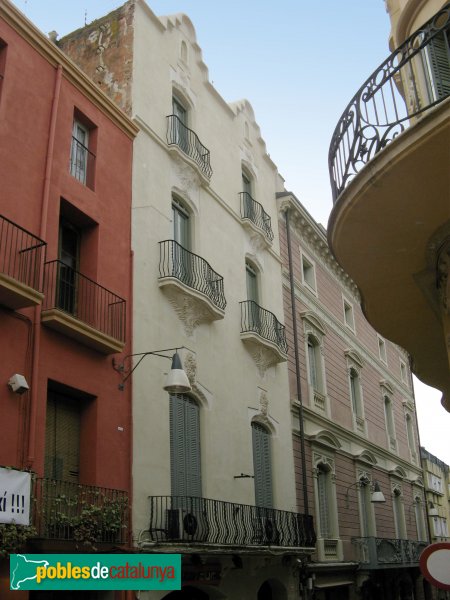 Terrassa - Antic Hotel Peninsular (Foto: Albert Esteves, 2010) Terrassa - Antic Hotel Peninsular