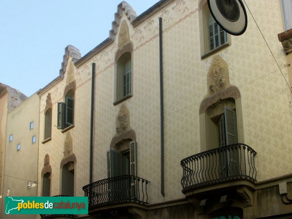 Terrassa - Casa Joan Barata (Foto: Valentí Pons, 2005) Terrassa - Casa Joan Barata