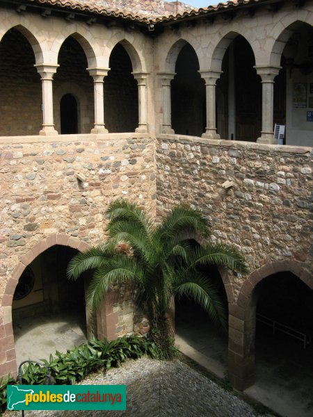 Terrassa - Castell de Vallparadís, claustre