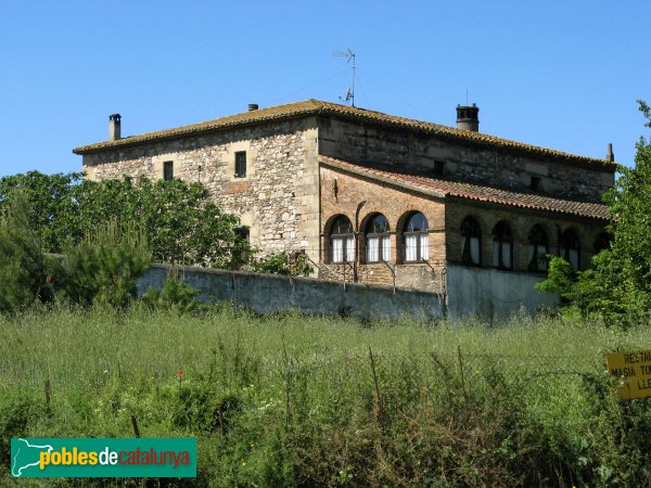 Rubí - Torre de la Llebre (Foto: Albert Esteves, 2010) Rubí - Torre de la Llebre