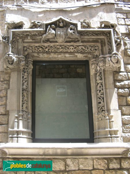 Barcelona - Palau Aguilar (Foto: Albert Esteves, 2010) Barcelona - Palau Aguilar