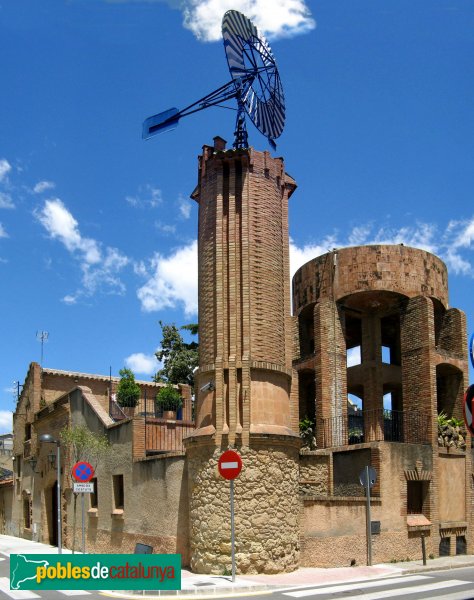 Sant Cugat del Vallès - Casa Armet, molí (Foto: Albert Esteves, 2010) Sant Cugat del Vallès - Casa Armet, molí