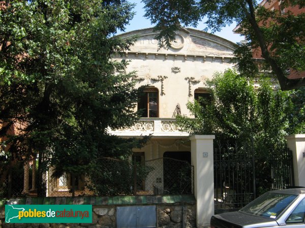 Sant Cugat del Vallès - Casa Badés (Foto: Albert Esteves, 2010) Sant Cugat del Vallès - Casa Badés