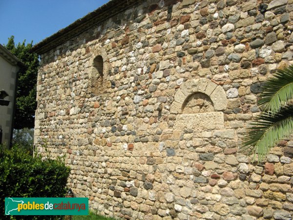 Sant Cugat del Vallès - Sant Llorenç de Fontcalçada (Foto: Albert Esteves, 2010) Sant Cugat del Vallès - Sant Llorenç de Fontcalçada