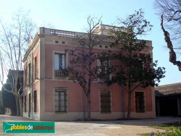 Cerdanyola - Can Fatjó del Molí, casa nova (Foto: Isaac Fernández, 2010) Cerdanyola - Can Fatjó del Molí, casa nova
