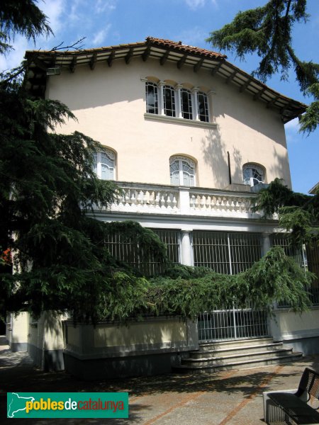 Cerdanyola - Casa Mañà (Foto: Albert Esteves, 2010) Cerdanyola - Casa Mañà
