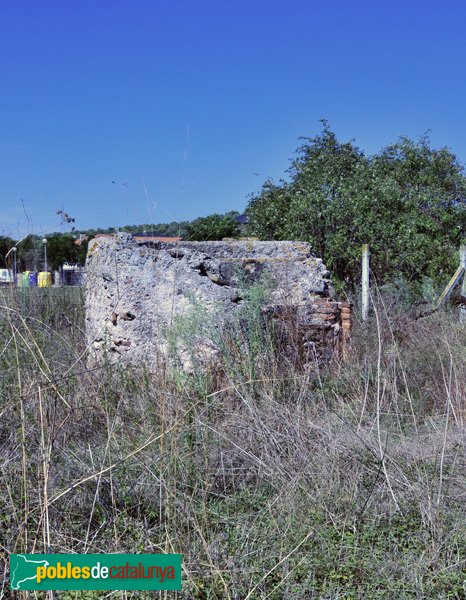 Masia del forn del Vidre - Probables restes del forn