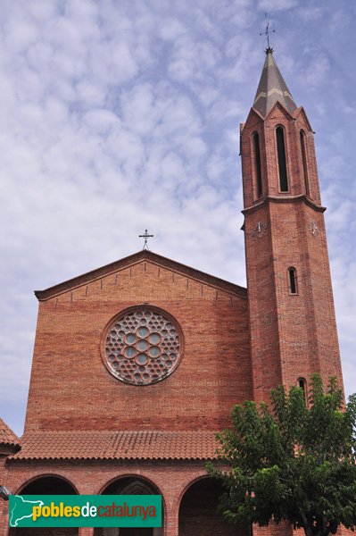 Església de Sant Genís - façana principal (Foto: Joan Sánchez Sabé, 2010) Església de Sant Genís - façana principal
