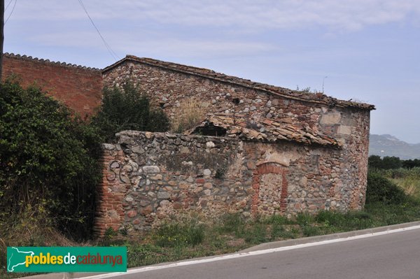 Masia del Forn del Vidre, lateral a llevant