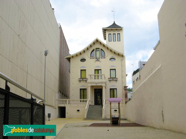 Sant Andreu de la Barca - Can Ros Estrada (Foto: Albert Esteves, 2010) Sant Andreu de la Barca - Can Ros Estrada