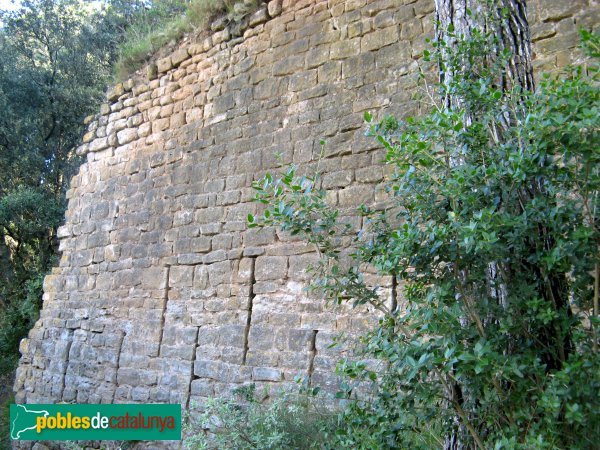 Gallifa - Muralla del castell