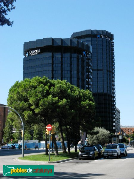 Barcelona - Torres de la Caixa, a la Diagonal