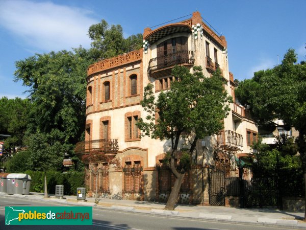 Barcelona - Av. Pedralbes, 46-48 (Casa Hurtado) (Foto: Albert Esteves, 2010) Barcelona - Av. Pedralbes, 46-48 (Casa Hurtado)