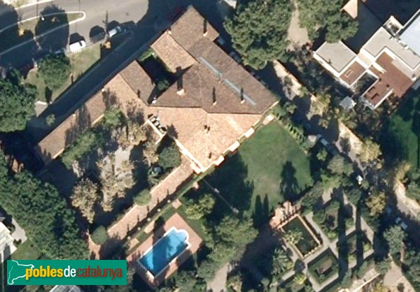 Barcelona - Torre de Santa Caterina (Font del Lleó) vista aèria (Foto: Google Maps, 2010) Barcelona - Torre de Santa Caterina (Font del Lleó) vista aèria