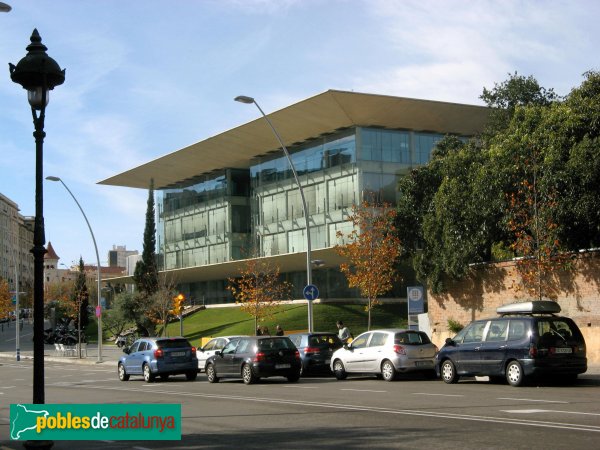 Barcelona - Edifici Nexus II (Foto: Albert Esteves, 2010) Barcelona - Edifici Nexus II