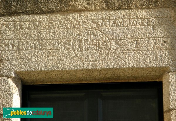Tossa de Mar - La Casa del Sant Drap, inscripció a una llinda