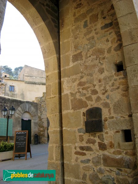 Tossa de Mar - Portal de la Vila Vella