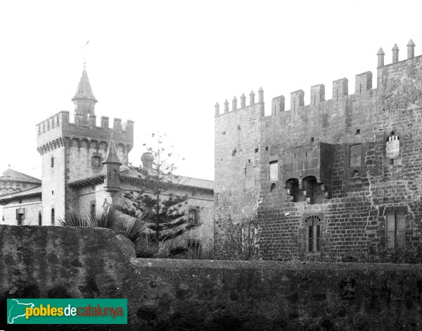 Viladecans - Can Modolell i Torre del Baró (Foto: Josep Salvany, Fons Salvany-Biblioteca de Catalunya, 1916) Viladecans - Can Modolell i Torre del Baró