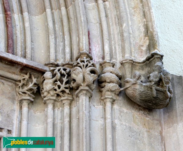 Lloret de Mar - Església de Sant Romà, capitells