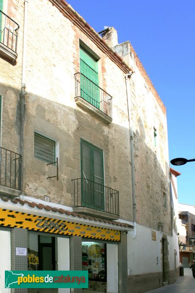 Lloret de Mar - Torre de Can Grassot (Foto: Albert Esteves, 2011) Lloret de Mar - Torre de Can Grassot