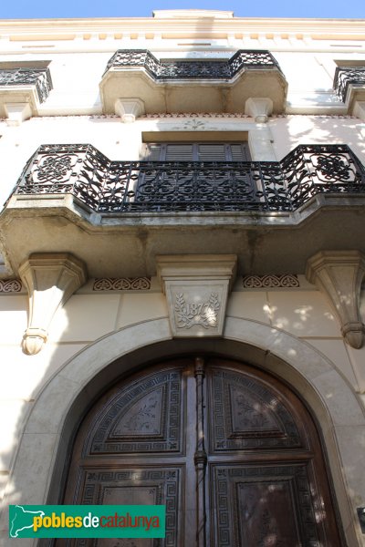 Lloret de Mar - Casa Font (Foto: Albert Esteves, 2011) Lloret de Mar - Casa Font