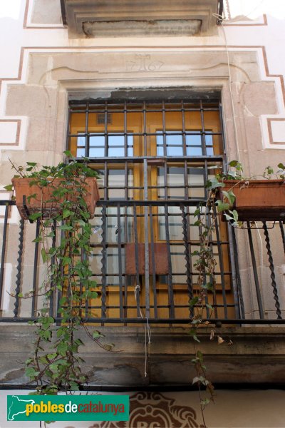 Lloret de Mar - Cases del carrer Sant Romà (Foto: Albert Esteves, 2011) Lloret de Mar - Cases del carrer Sant Romà