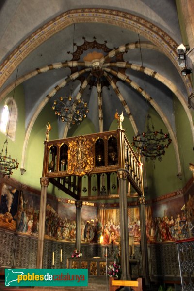 Blanes - Església de Santa Maria, altar i baldaquí