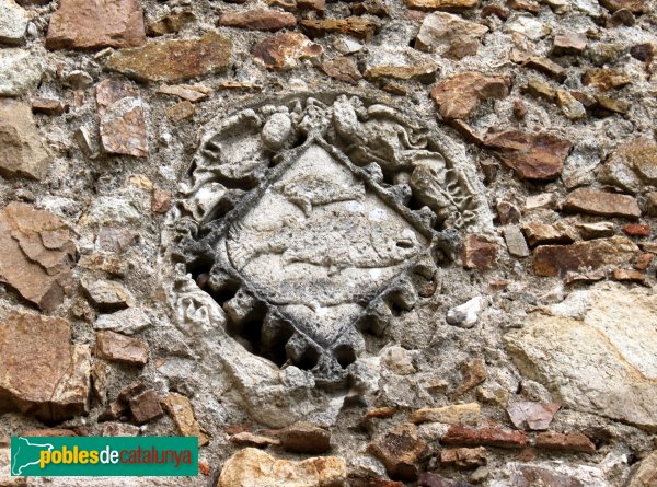 Blanes - Església de Santa Maria, escut encastat a l'exterior de l'absis