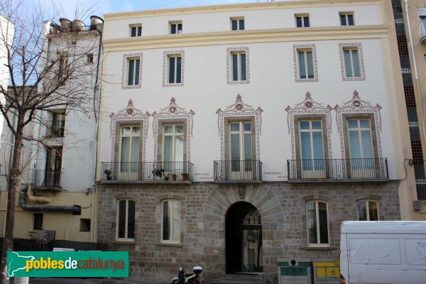 Blanes - Ajuntament, façana de la plaça dels Dies Feiners