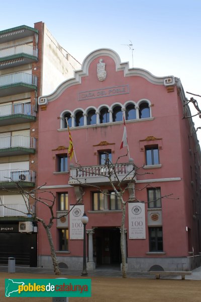 Blanes - Casa del Poble, façana de muntanya (Foto: Albert Esteves, 2011) Blanes - Casa del Poble, façana de muntanya
