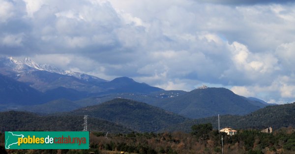 Arbúcies - Castell de Montsoriu des d'Hostalric