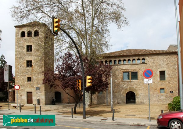 L´Hospitalet de Llobregat - La Talaia i l´Harmonia (Foto: Albert Esteves, 2011) L´Hospitalet de Llobregat - La Talaia i l´Harmonia