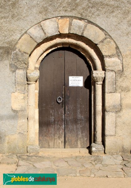 Riells i Viabrea - Portada de l'església de Sant Martí