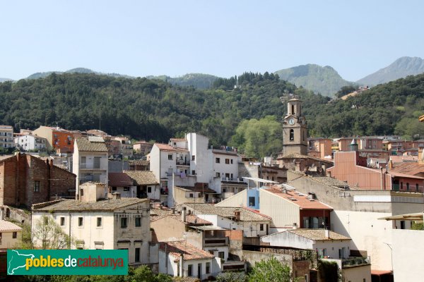Arbúcies - Església de Sant Quirze (Foto: Albert Esteves, 2011) Arbúcies - Església de Sant Quirze