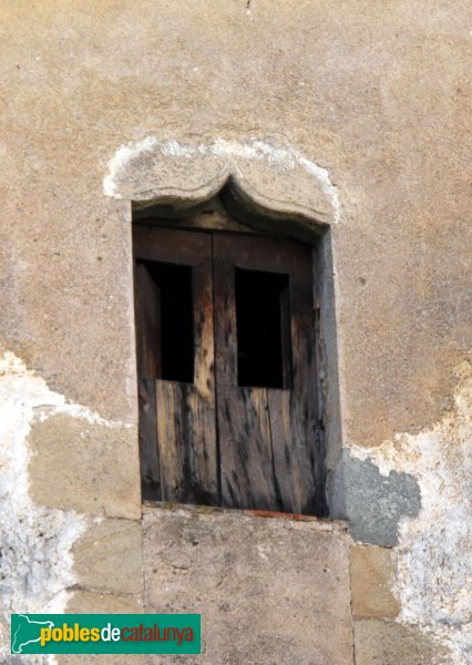 Arbúcies - Can Riera, finestra façana posterior