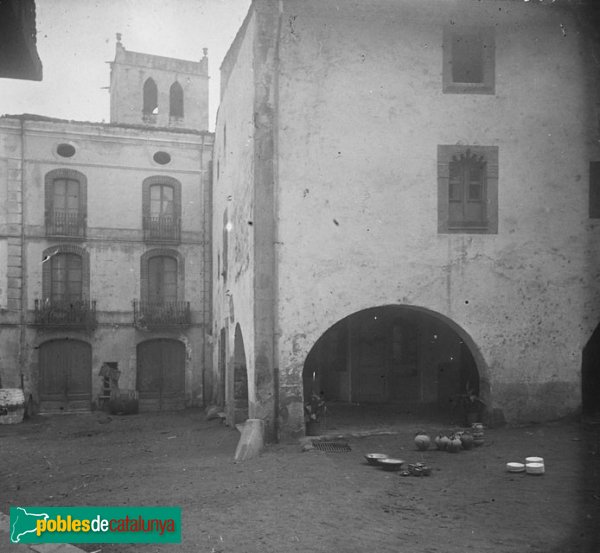 Arbúcies - Porxos de la Plaça de la Vila