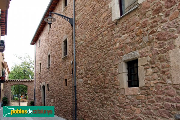 Sant Hilari Sacalm - Can Rovira, façana lateral