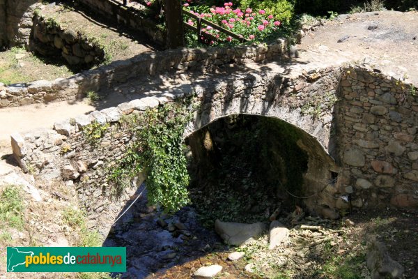 Osor - Pont de Can Vidal (Foto: Albert Esteves, 2011) Osor - Pont de Can Vidal