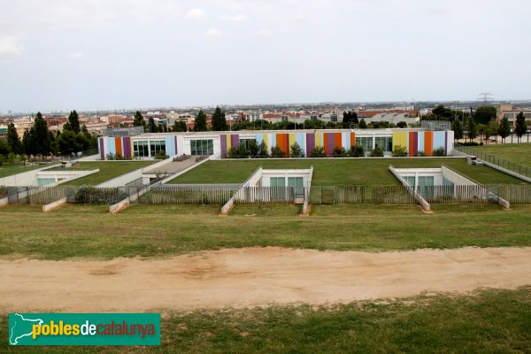 Sant Boi de Llobregat - Biblioteca Jordi Rubió i Balaguer (Foto: Albert Esteves, 2011) Sant Boi de Llobregat - Biblioteca Jordi Rubió i Balaguer