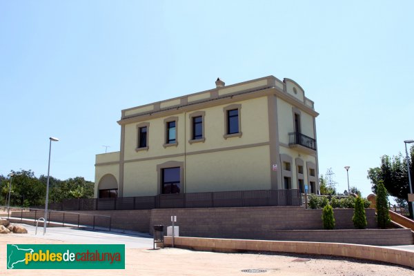 Sils - Antiga escola de Vallcanera