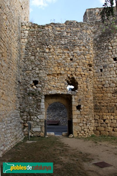 Avinyonet de Puigventós - Castell d´Avinyonet
