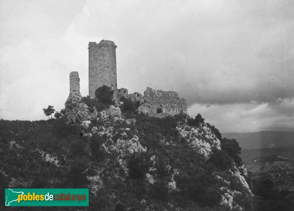 Les Escaules - Castell (Foto: Josep Salvany, Fons Salvany-Biblioteca de Catalunya, 1918) Les Escaules - Castell