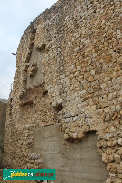 Llers - Castell (Foto: Albert Esteves, 2011) Llers - Castell