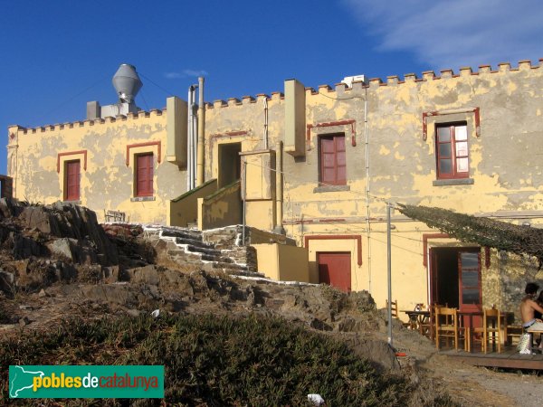 Cadaqués - Caserna del Cap de Creus