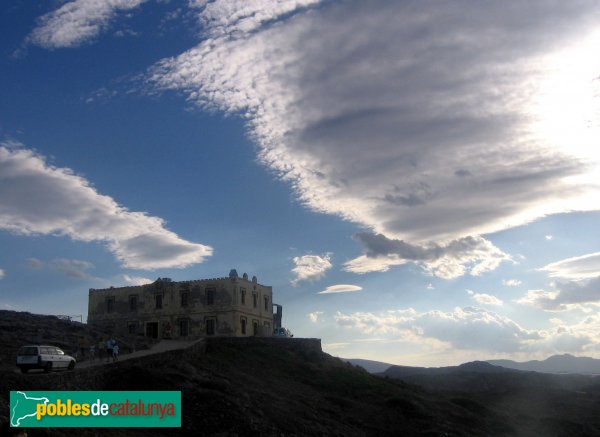 Cadaqués - Caserna del Cap de Creus