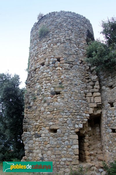 Navata - Castell de Navata (Foto: Albert Esteves, 2011) Navata - Castell de Navata